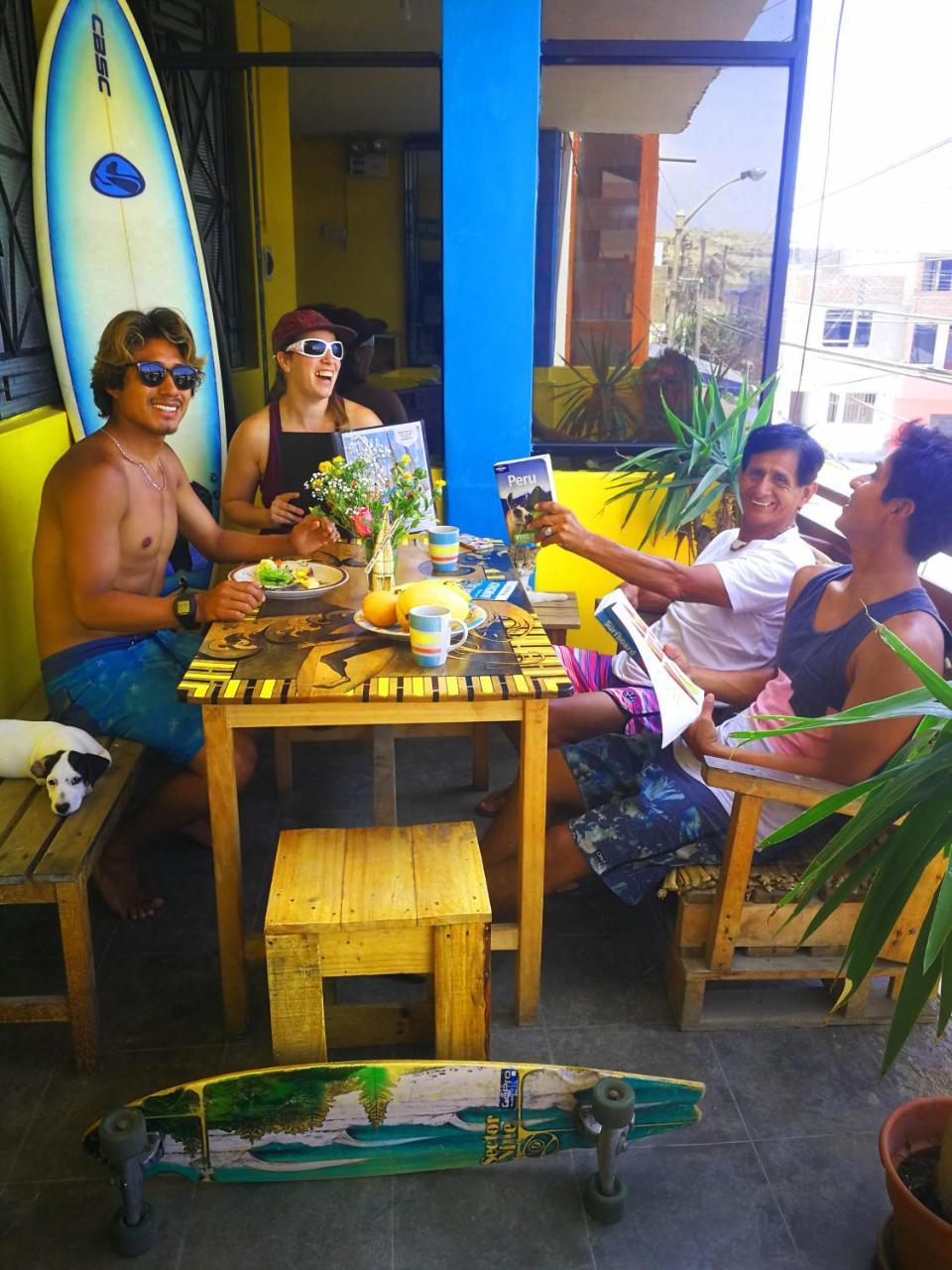 Urcia Surf House Hostel ฮวนชาโก ภายนอก รูปภาพ