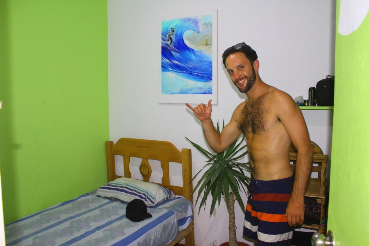 Urcia Surf House Hostel ฮวนชาโก ภายนอก รูปภาพ